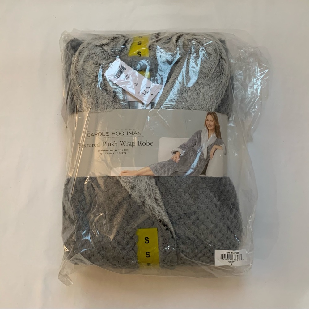 New Carol Hochman Ladies Gray Plush Cozy Robe - Picture 7 of 15